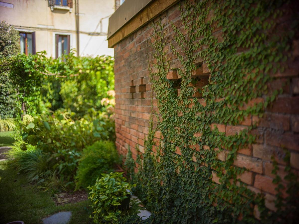 Отель Madama Garden Retreat Венеция Экстерьер фото